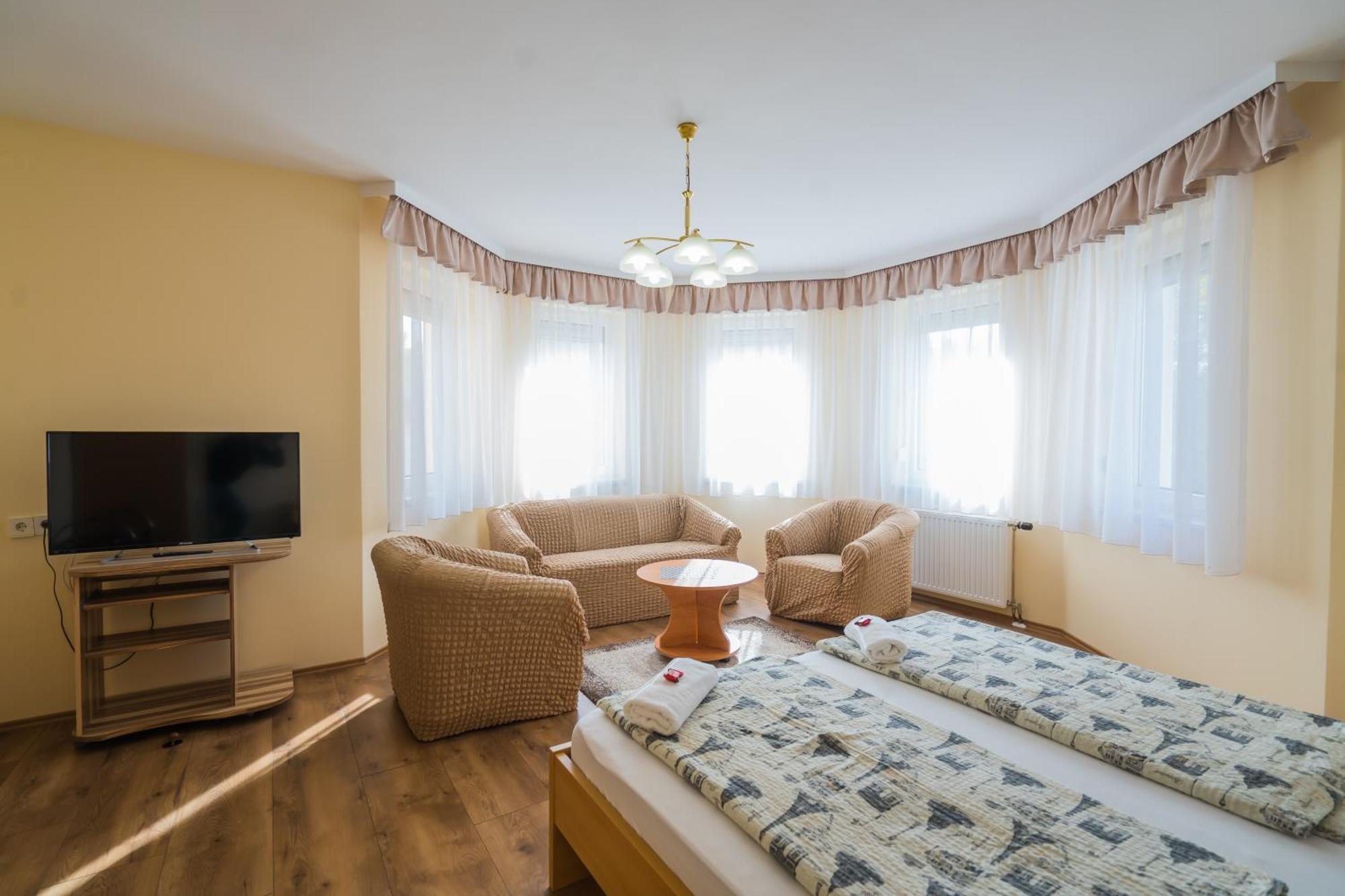 Korponyi Villa Siofok Ngoại thất bức ảnh